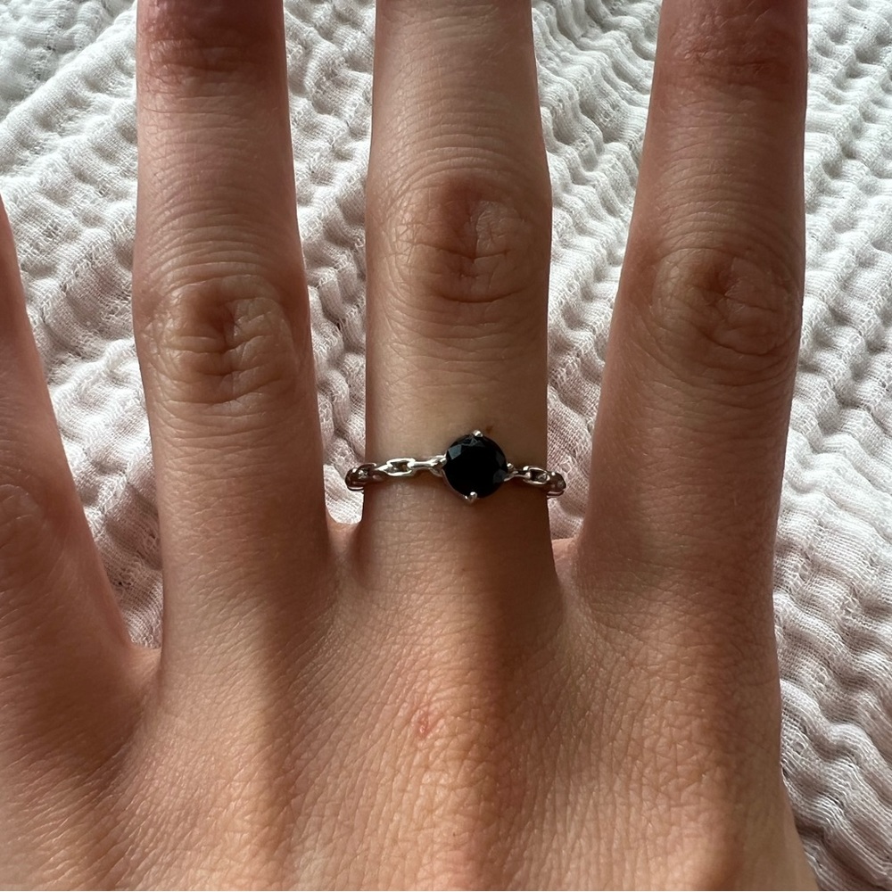 Verameat ring style not sold anymore with insane real black crystal